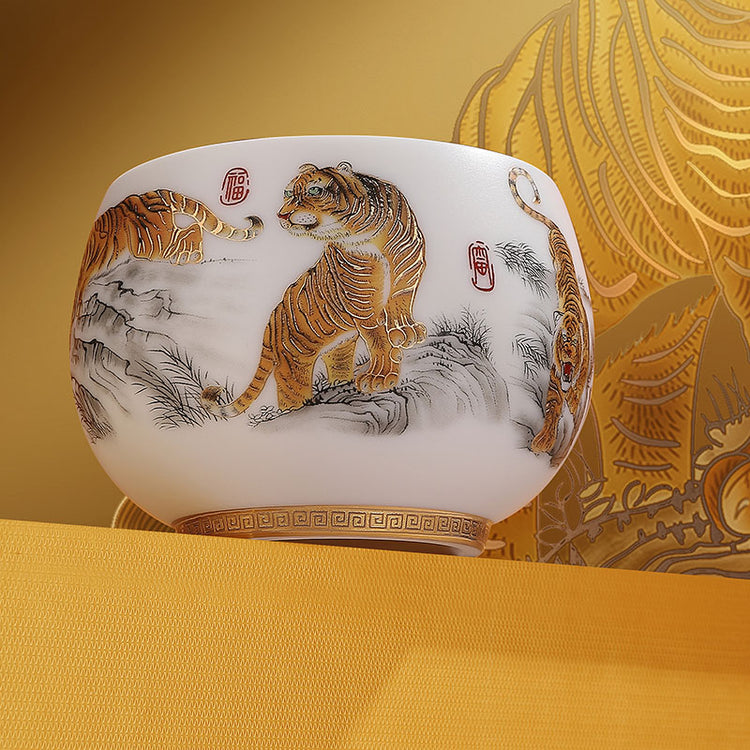 Roaring Tiger